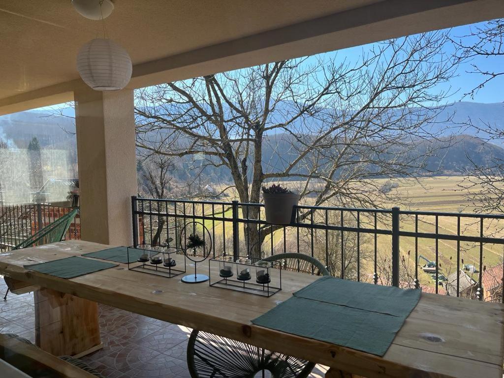 Luxury Apartman Alex With Sauna In The Village Otocsán Kültér fotó