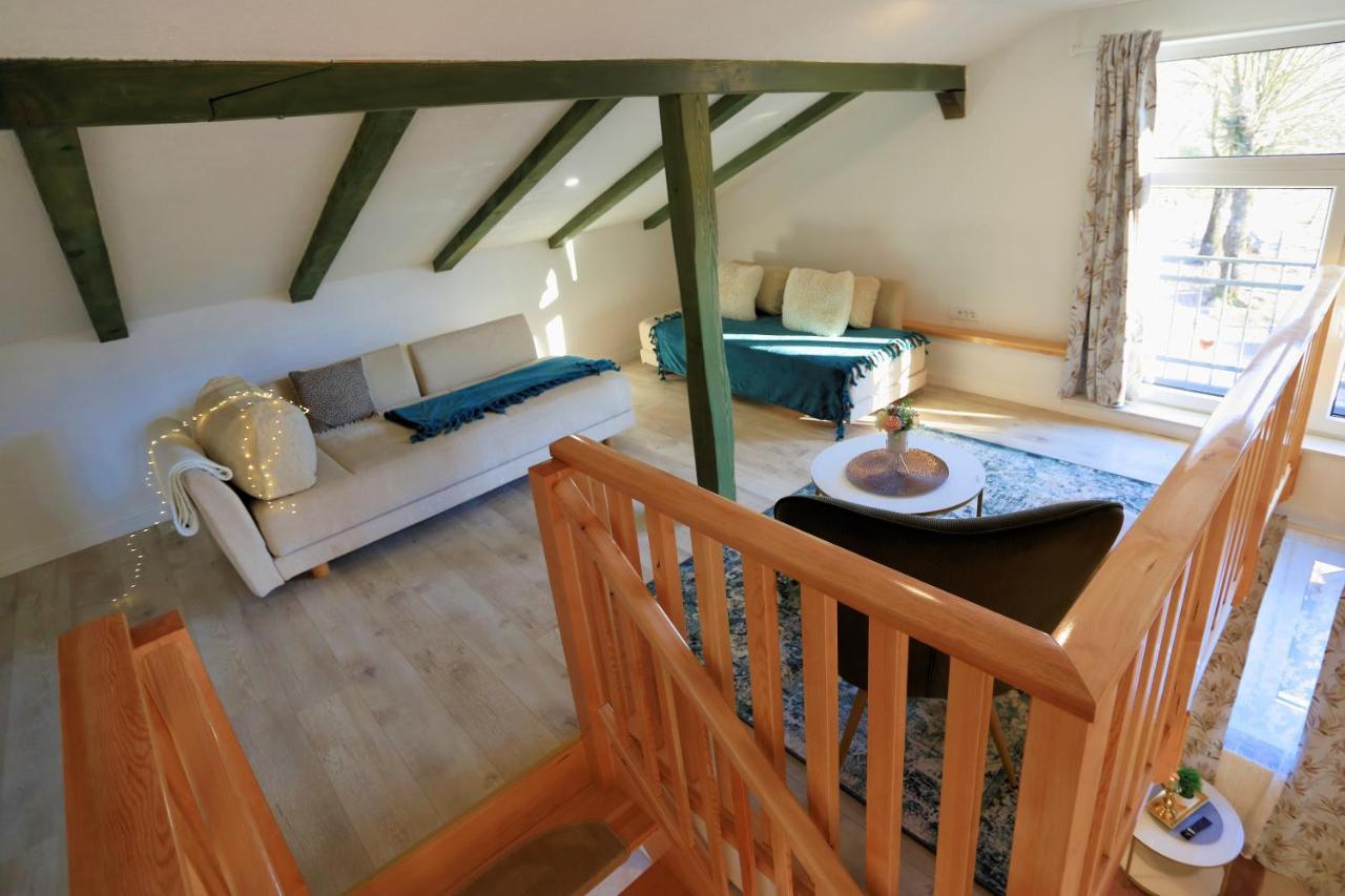 Luxury Apartman Alex With Sauna In The Village Otocsán Kültér fotó